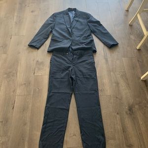 Mens Banana Rebuplic slim fit suit